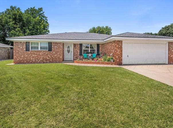 1811 Lynn Street, Pampa, TX 79065