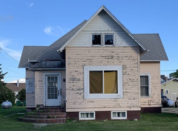 308 Main Ave E, Rolla, ND 58367