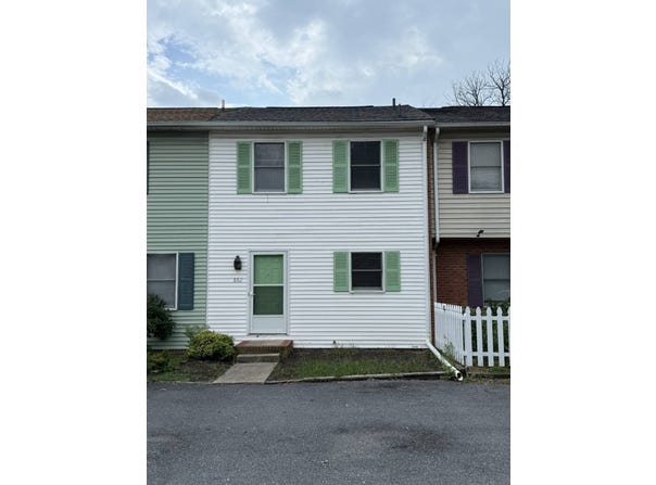 882 Vine St, Harrisonburg, VA 22802