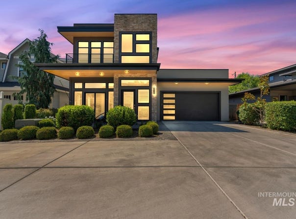 2563 N N 23rd    Place, Boise, ID 83702