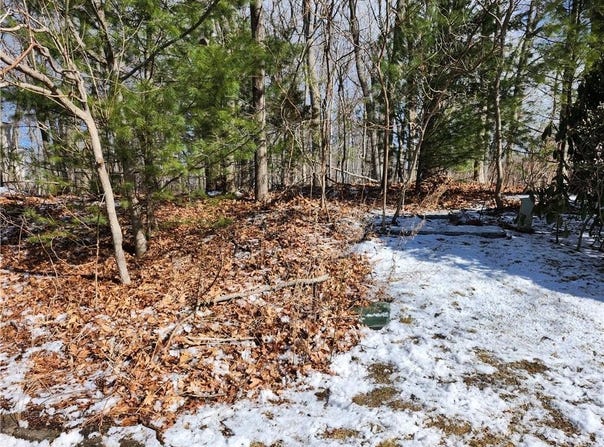 Dennelle Drive, Lincoln, RI 02865