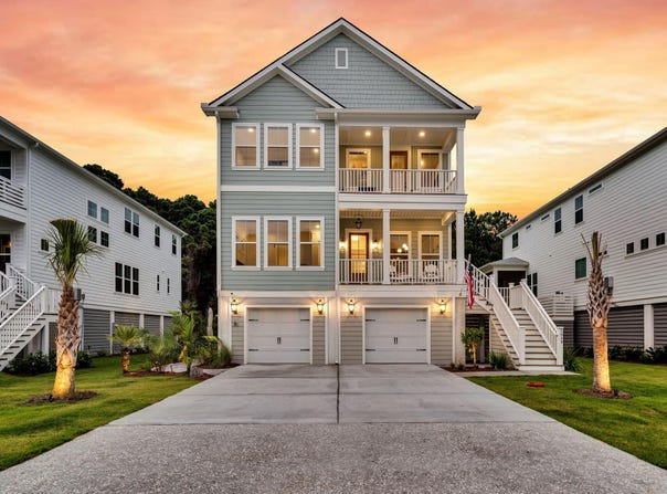 1068 Capersview Court, Awendaw, SC 29429