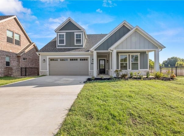 4447  W Huron  LOOP, Fayetteville, AR 72704