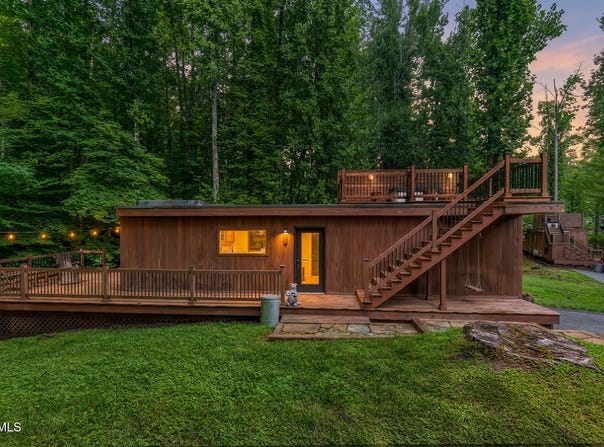 154 Highway 143, Roan Mountain, TN 37687