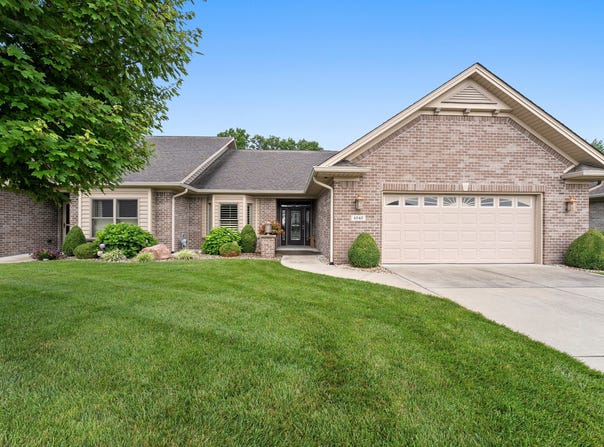 4040 Naples Drive, Columbus, IN 47203
