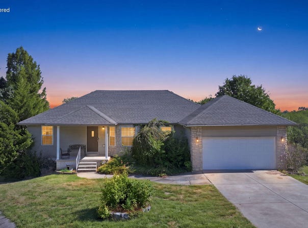 237 W Canyon Court, Nixa, MO 65714