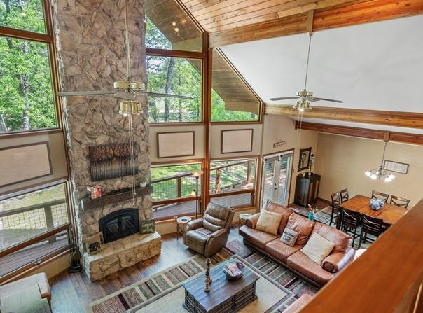 156 Spring Lake Knoll Road, Holly Lake Ranch, TX 75765