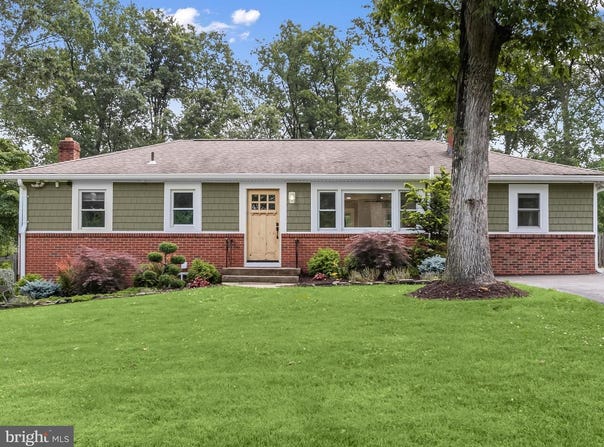 8005 CREST RD, LAUREL, MD 20723