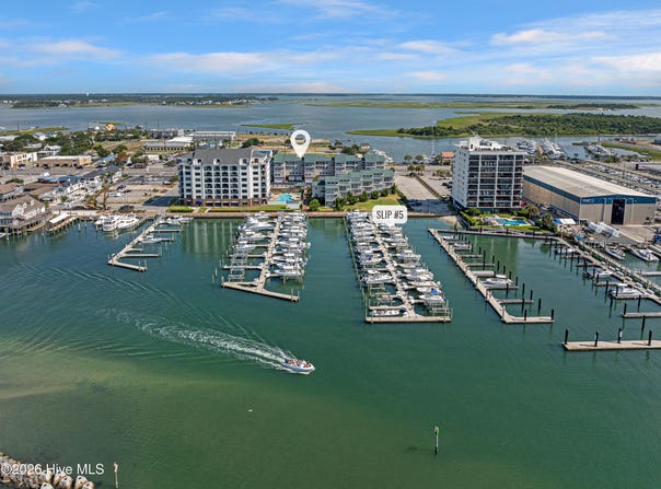 104 S 3rd Street, Morehead City, NC 28557