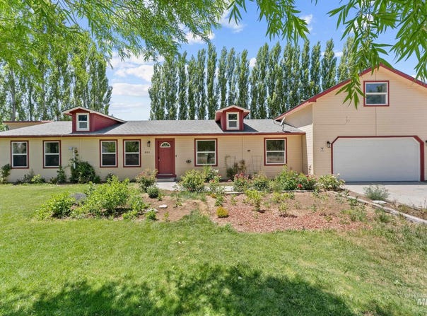 805 Highway 78, Hammett, ID 83627