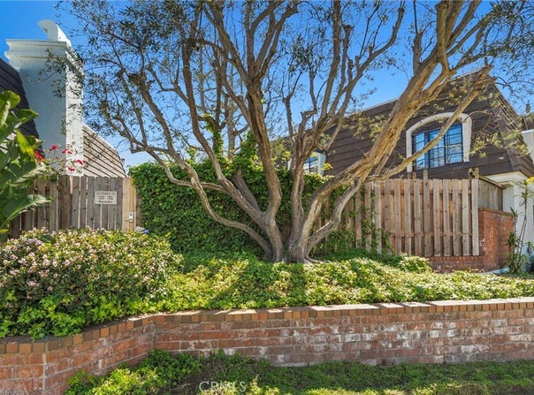 7866 W Manchester Avenue, Playa del Rey, CA 90293