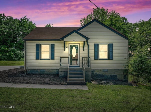 123 Kingwood St, Kingston, TN 37763