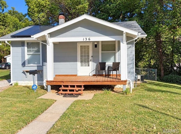 136 Boskydells Drive, Collinsville, IL 62234