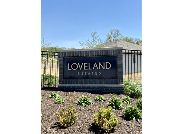 8629 Loveland Estates Court, Omaha, NE 68124