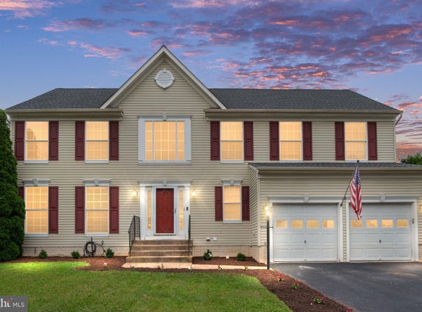 39 VILLAGE GROVE ROAD, FREDERICKSBURG, VA 22406