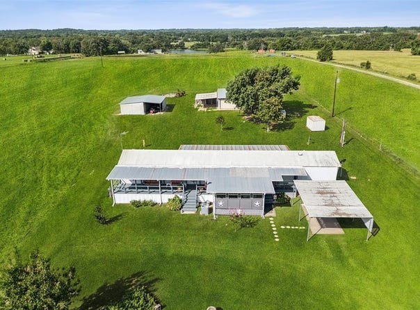 562 Vz County Road 3105, Edgewood, TX 75117