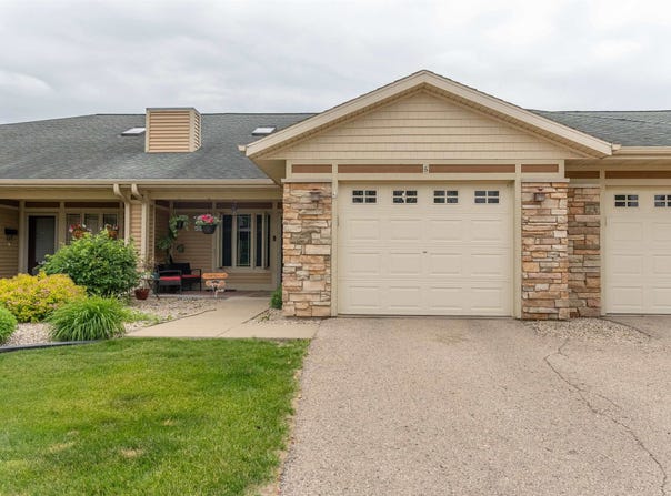 1120 Prospect Avenue, Portage, WI 53901