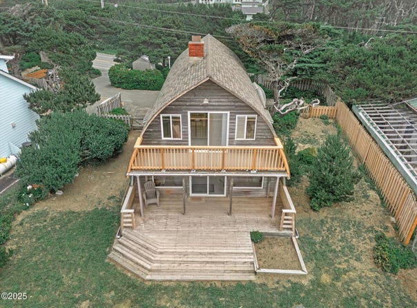11740 NW Pacific Coast Highway, Seal Rock, OR 97376