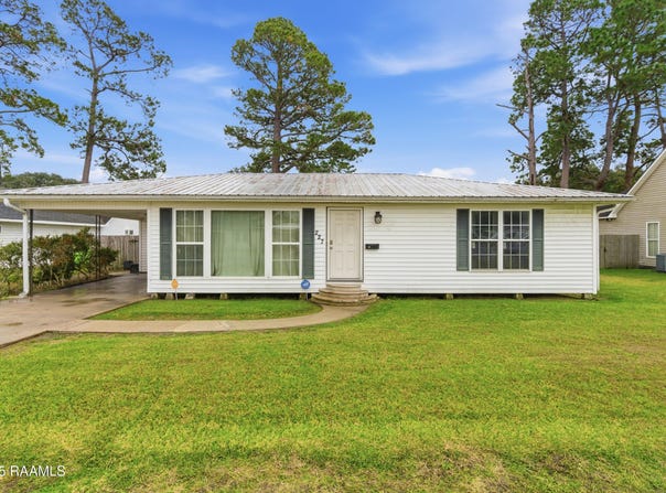 227 Brick Street, Breaux Bridge, LA 70517