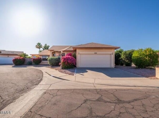 18816 N 3RD Avenue, Phoenix, AZ 85027