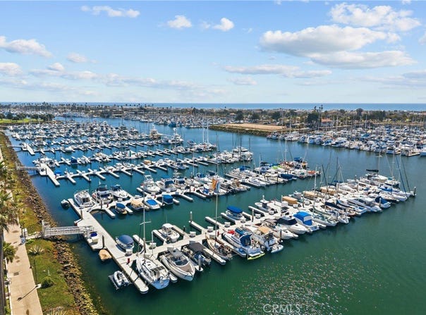 2901 Peninsula Rd., Oxnard, CA 93035