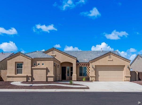 3702 S EAGLE DR, Yuma, AZ 85365
