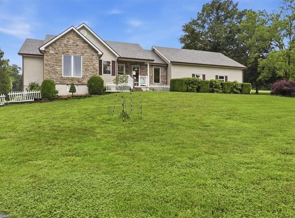 32384 Fertile Road, Warsaw, MO 65355