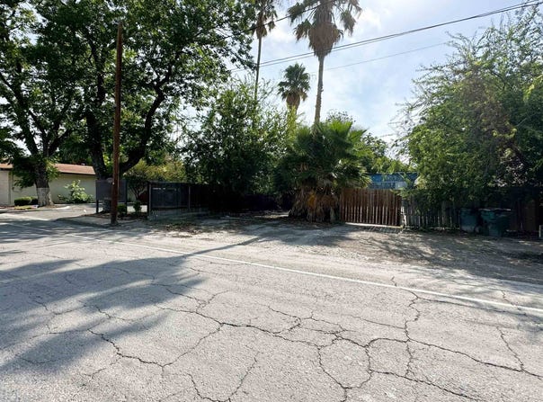 1012 S Main, Del Rio, TX 78840