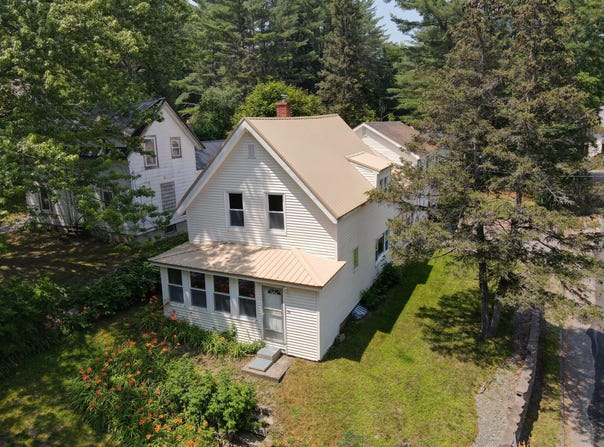 56 Oak Grove Street, Veazie, ME 04401