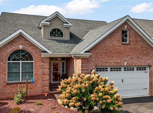 720 Crosswinds Drive, Peters Twp, PA 15317