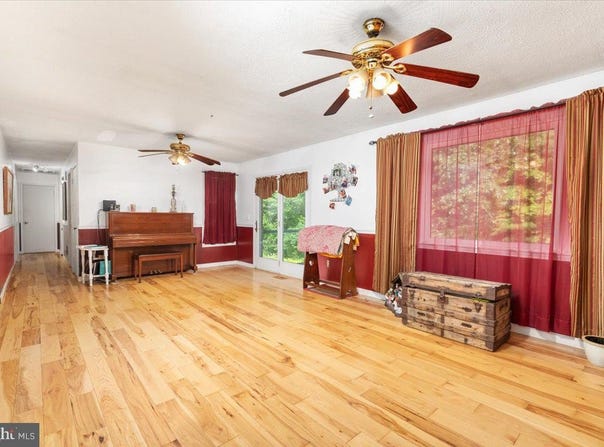 2647 BEN SAVILLE ROAD, AUGUSTA, WV 26704