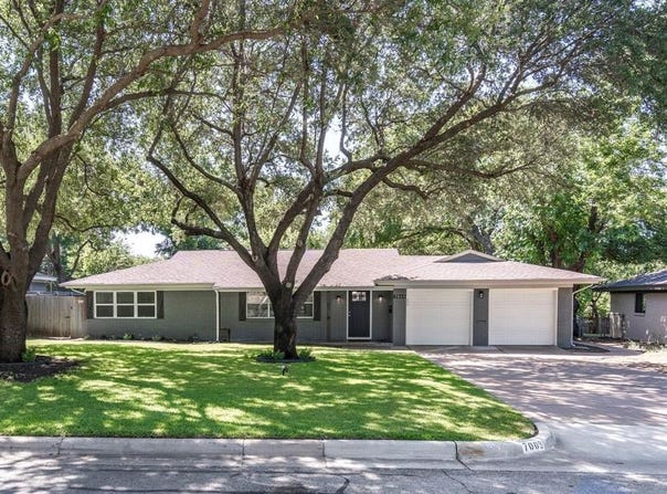 7009 Willis Avenue, Fort Worth, TX 76116