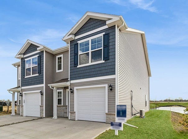15363 COYOTE DR, URBANDALE, IA 50111