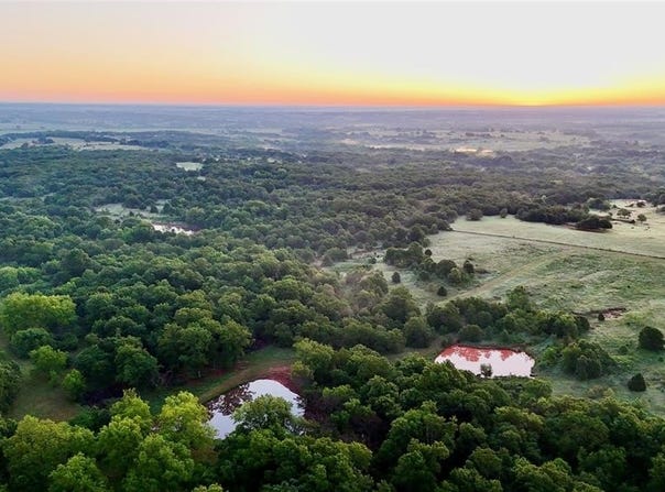 1 E 1600 Road, Elmore City, OK 73433