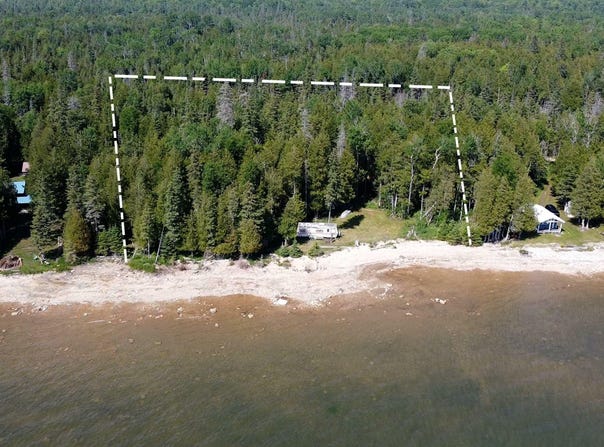 2077 E M-134, HESSEL, MI 49745