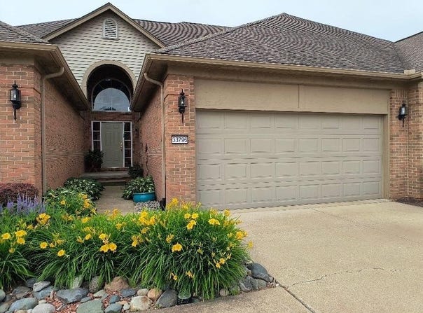 33796 Michigamme Drive, New Baltimore, MI 48047