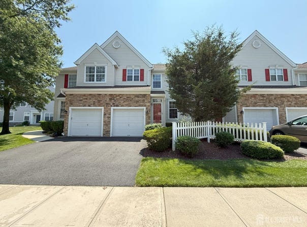 602 Yarrow Circle, South Brunswick, NJ 08810