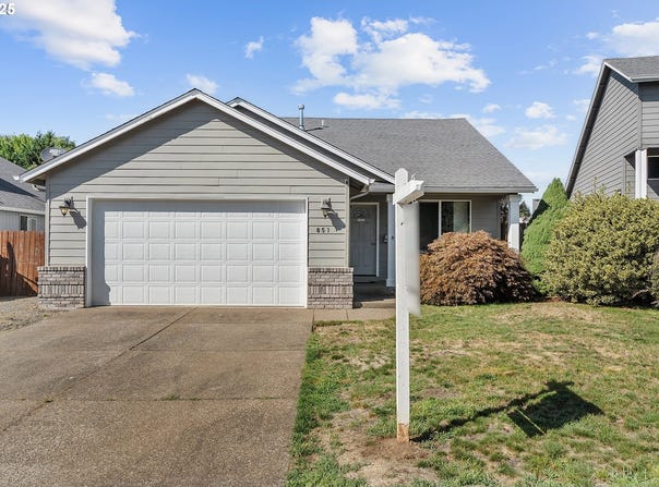 851 MEADOW DR, Molalla, OR 97038