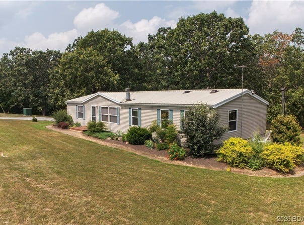 34801 Drennon Chapel Road, Edwards, MO 65326