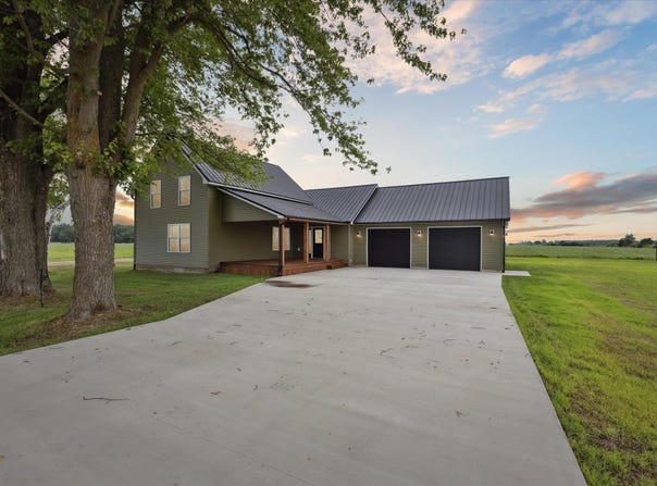 4798 N Loomis Road, Mt Pleasant, MI 48858