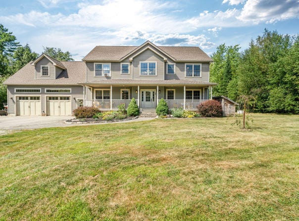 53 Hope Road, Newport, ME 04953