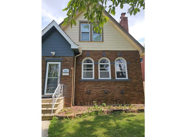 923 Manchester Ave, Westchester, IL 60154