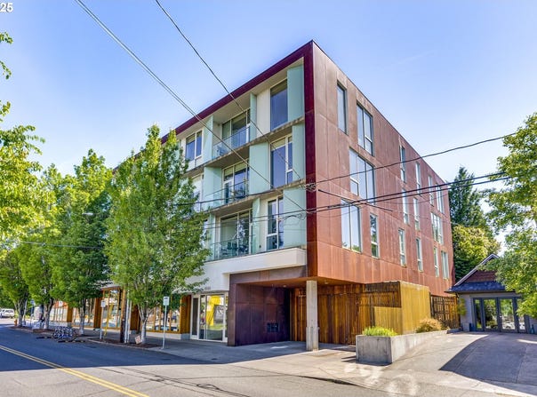 2530 SE 26TH AVE, Portland, OR 97202