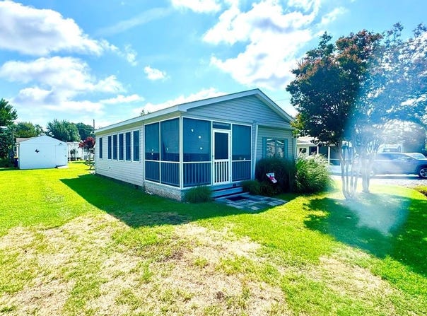 5377 MISTY MEADOWS DR, CHINCOTEAGUE, VA 23336
