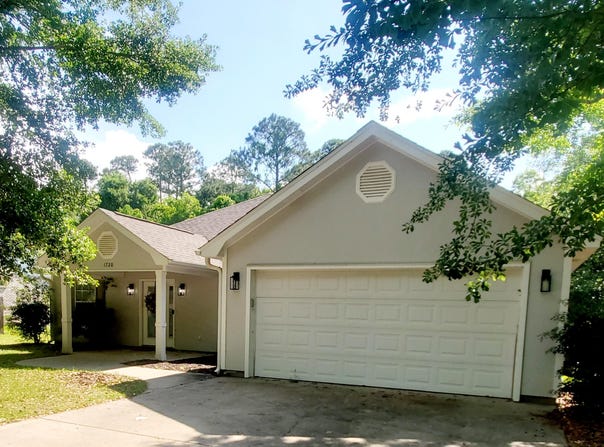 1720 Deer Street, Ocean Springs, MS 39564
