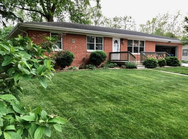705 W Jefferson Street, Kouts, IN 46347