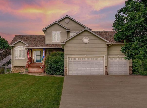 9386 Jennifer Court, Chisago Lake Twp, MN 55013