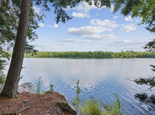 492 Point Drive, Mount Vernon, ME 04349