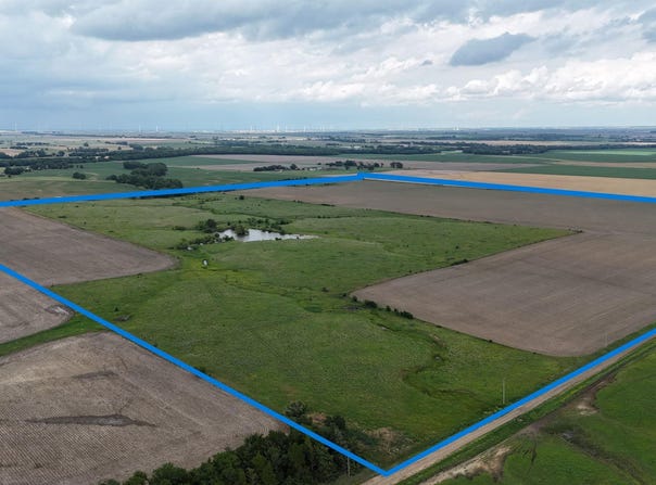 Falcon Rd, Durham, KS 67438