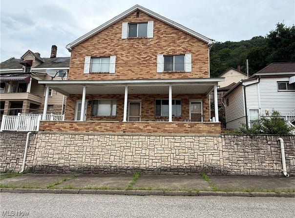 668 Virginia Avenue, Follansbee, WV 26037